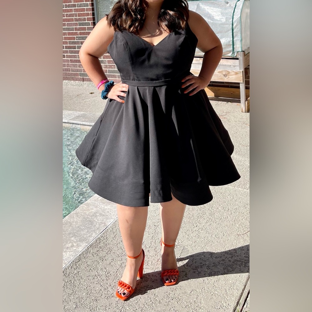 Mac Duggal Black Fit and Flare Dress
